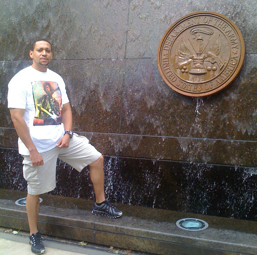 Curtis Brown Photo 15