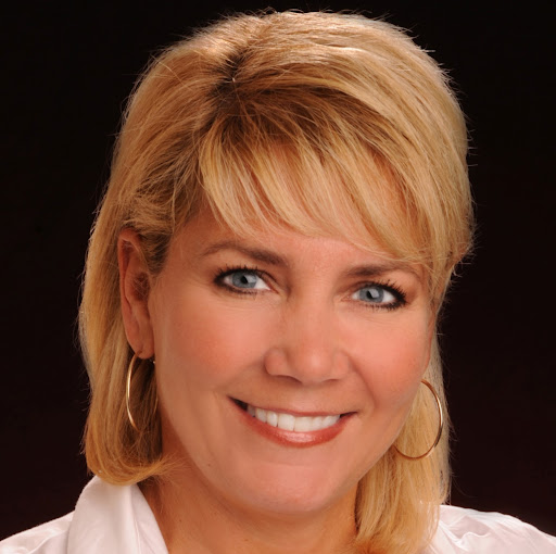Amy Moser Photo 23