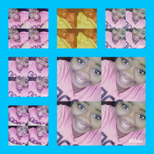 Christina Wallace Photo 17