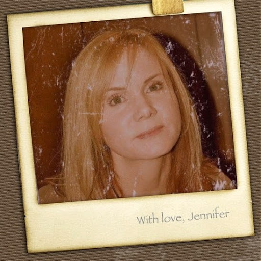 Jennifer Collins Photo 27