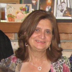 Diana Hunt Photo 17