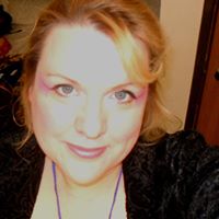 Lisa Heaton Photo 15