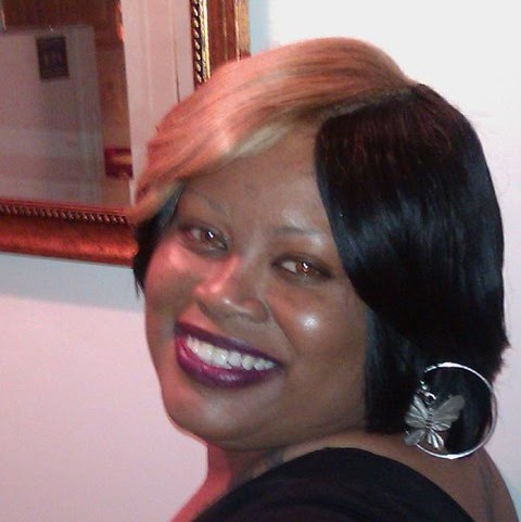 Lisa Reed Photo 13