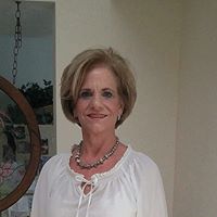 Mary Hollingsworth Photo 14