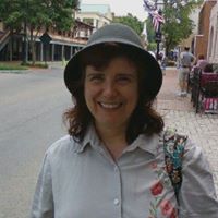 Caprice Bean Photo 3