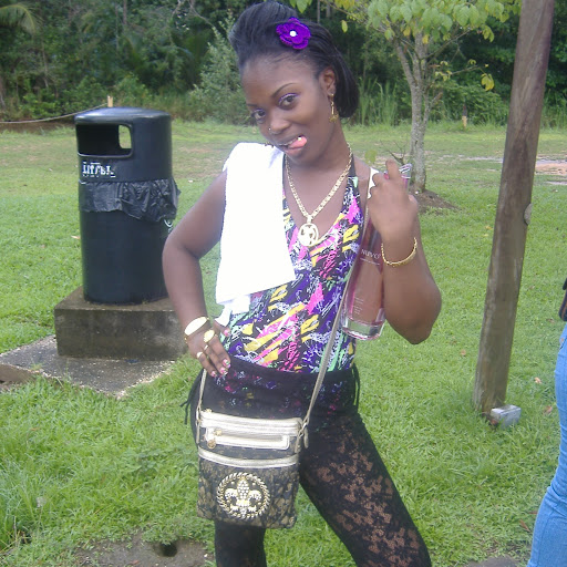 Megan Barnett Photo 15