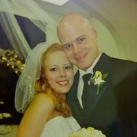 Kelly Saunders Photo 10