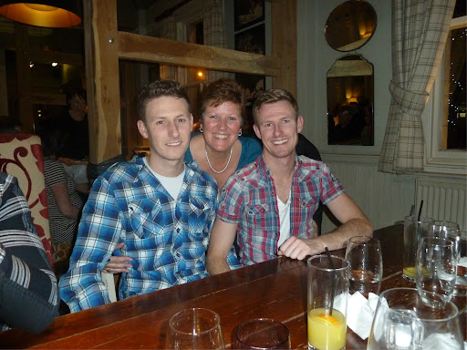 Linda Morrison Photo 23