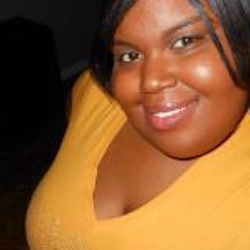 Angela Harris Photo 16