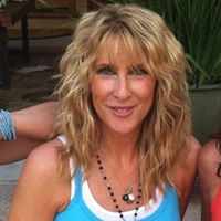 Carol May Photo 7