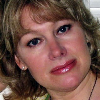 Julie Colvin Photo 33