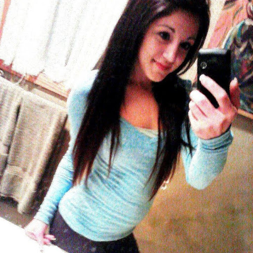 Courtney Rocha Photo 1