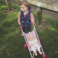 Carly Fleming Photo 22