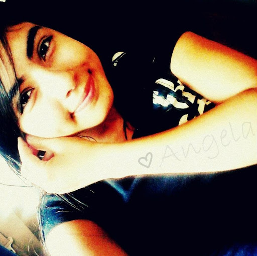 Angela Vasquez Photo 33