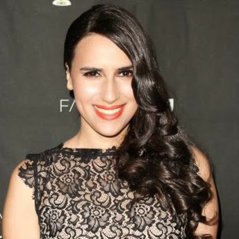 Mercedes Sanchez Photo 32