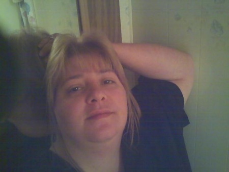 Robyn James Photo 30