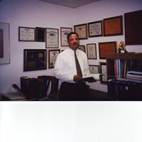 Ronnie Strong Photo 15