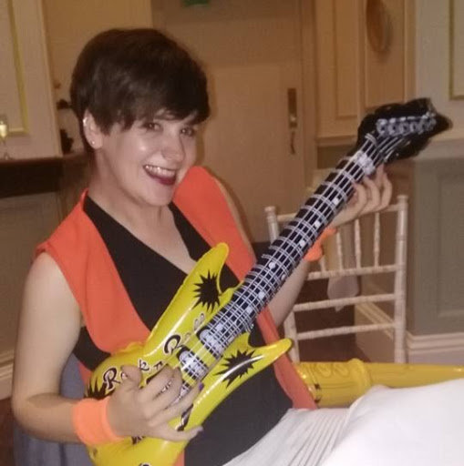 Sarah Barrett Photo 35