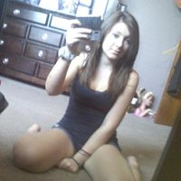 Briana Lewis Photo 8