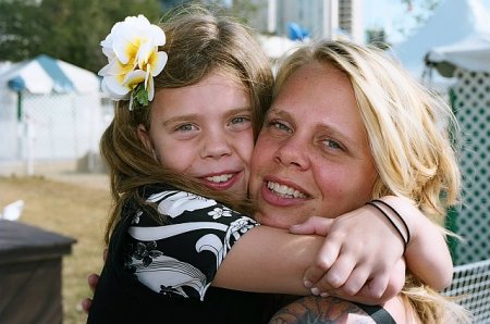 Erin Howe Photo 27