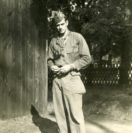 Richard Field Photo 14