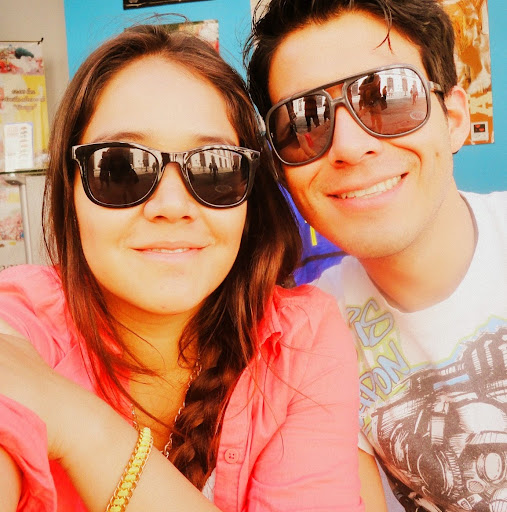 Sara Uribe Photo 22