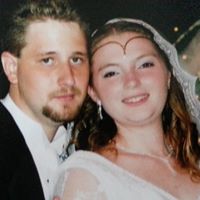 Jennifer Thorp Photo 8