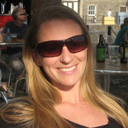 Lindsey Dickinson Photo 12