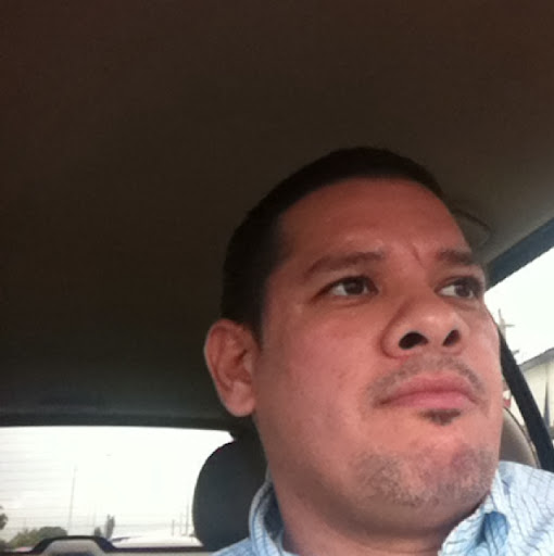 Luis Delarosa Photo 7
