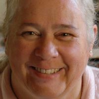 Robyn Russell Photo 16