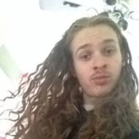 Hayden Helms Photo 2