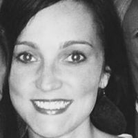 Tracie Reynolds Photo 35