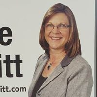 Julie Pruitt Photo 24