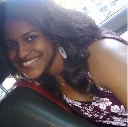 Tina Thomas Photo 20
