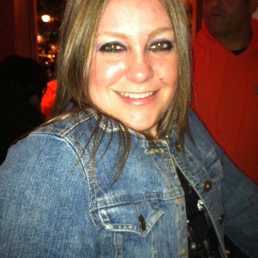 Jennifer Daniels Photo 31