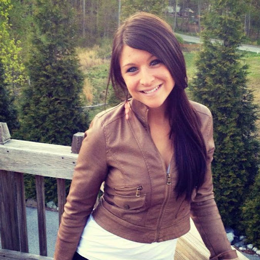 Stephanie Dorn Photo 17