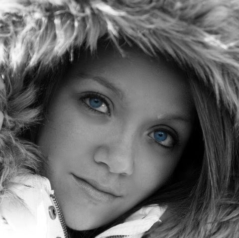 Adrienne Ford Photo 31