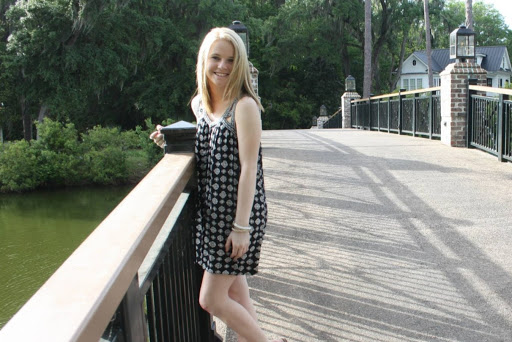 Rachel Shelton Photo 16