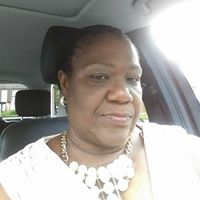 Julia Maynor Photo 6