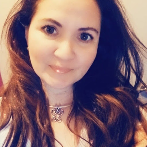 Veronica Gonzales Photo 11