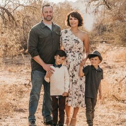 Elizabeth Greene Photo 42