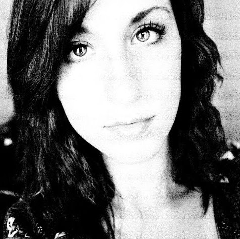 Lindsay Miller Photo 42