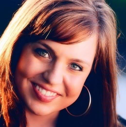 Sarah Boston Photo 5