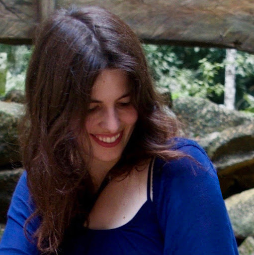 Julia Jenkins Photo 38