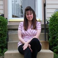 Laura Rawlings Photo 17