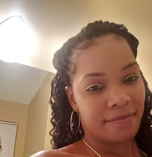 Kristin Moore Photo 15