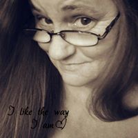 Theresa Dillon Photo 19