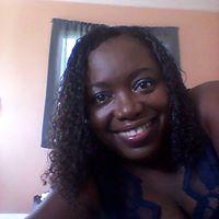 Angela Clarke Photo 34