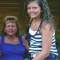 Julia Brandon Photo 12