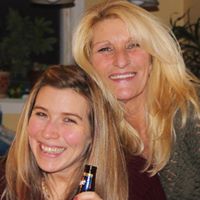 Shelly Thompson Photo 41